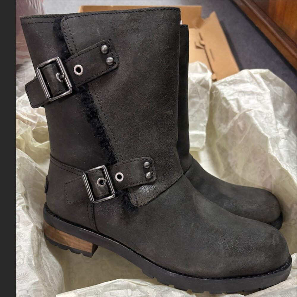 UGG Neils II Boots (size 9, black)